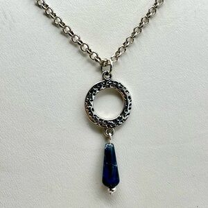 Elegant Silver Tone and Deep Blue Sodalite Gemstone Pendant Necklace